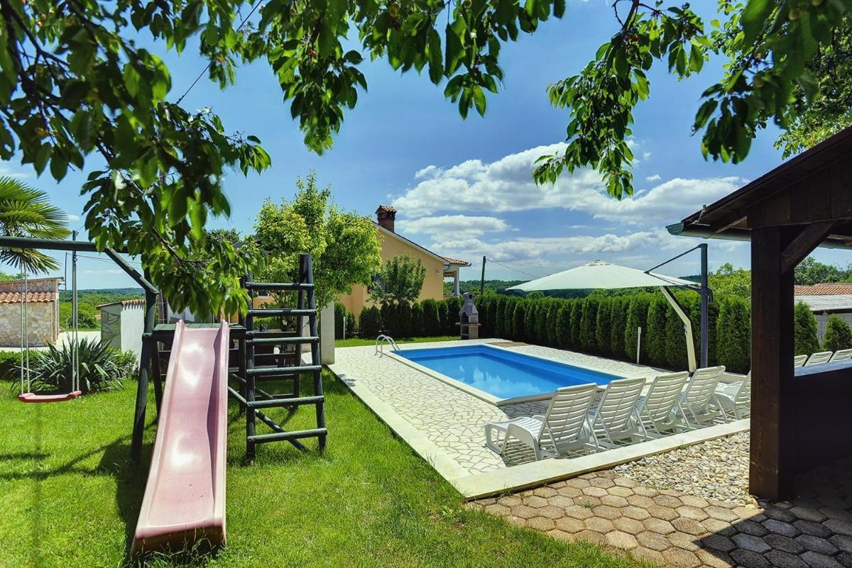 Villa Semy พาซิน ภายนอก รูปภาพ